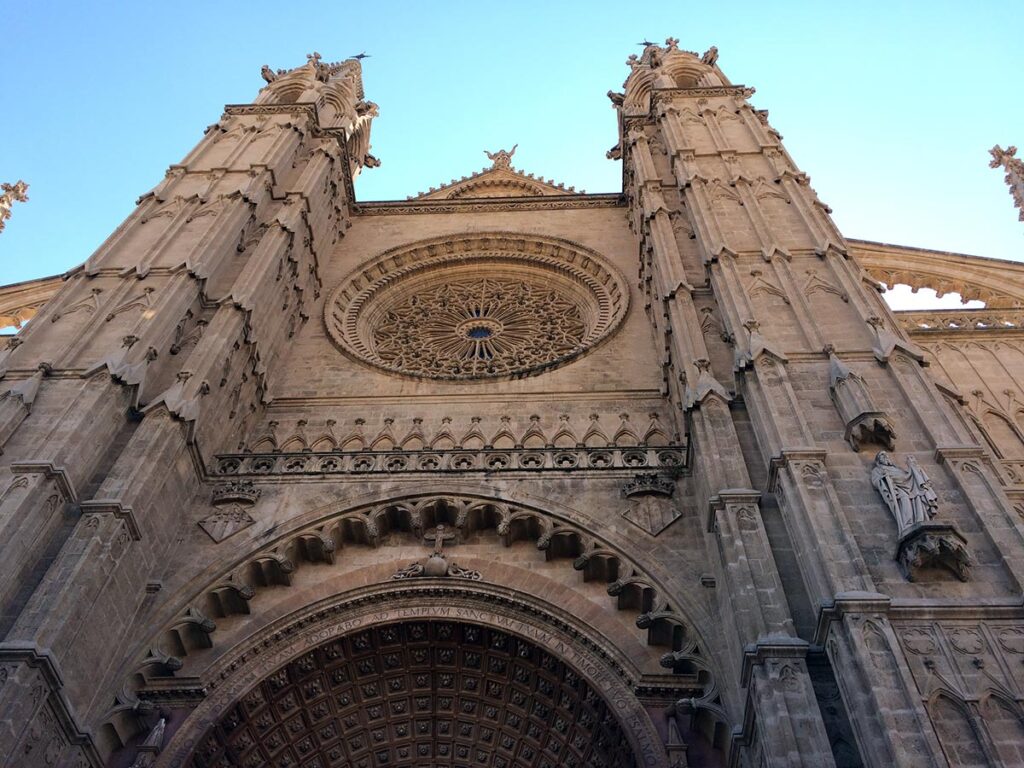 Facciata della Cattedrale Santa Maria a Palma di Maiorca