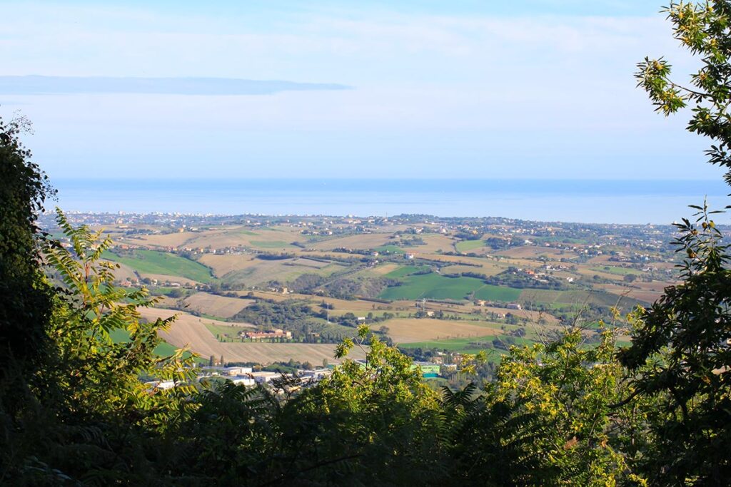 Spettacolare panorama da Montefiore Conca