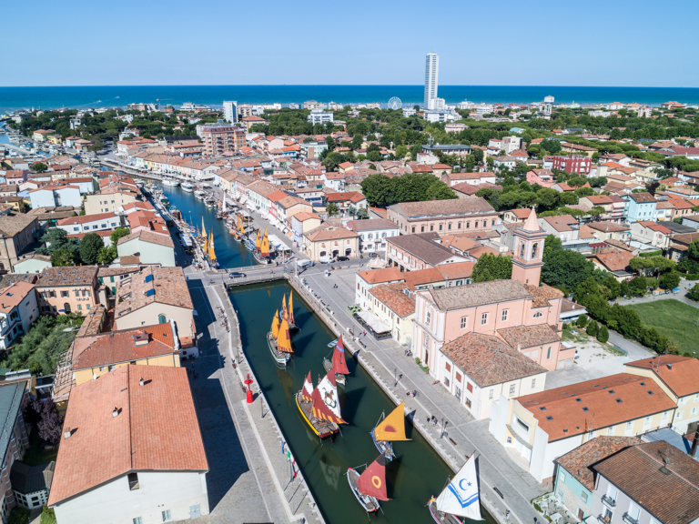 Porto Canale di Cesenatico visto dall'alto